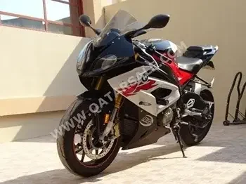 BMW  S1000 RR - Year 2018 - Color White - Gear Type Manual -  Warranty - Mileage 15000 Km