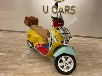 Vespa  300 GTS - Year 2020 - Color Yellow - Gear Type Automatic -  Warranty - Mileage 200 Km