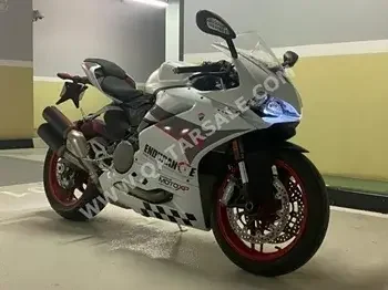 Ducati  Panigle 959 - Year 2019 - Color White - Gear Type Manual - Mileage 0 Km