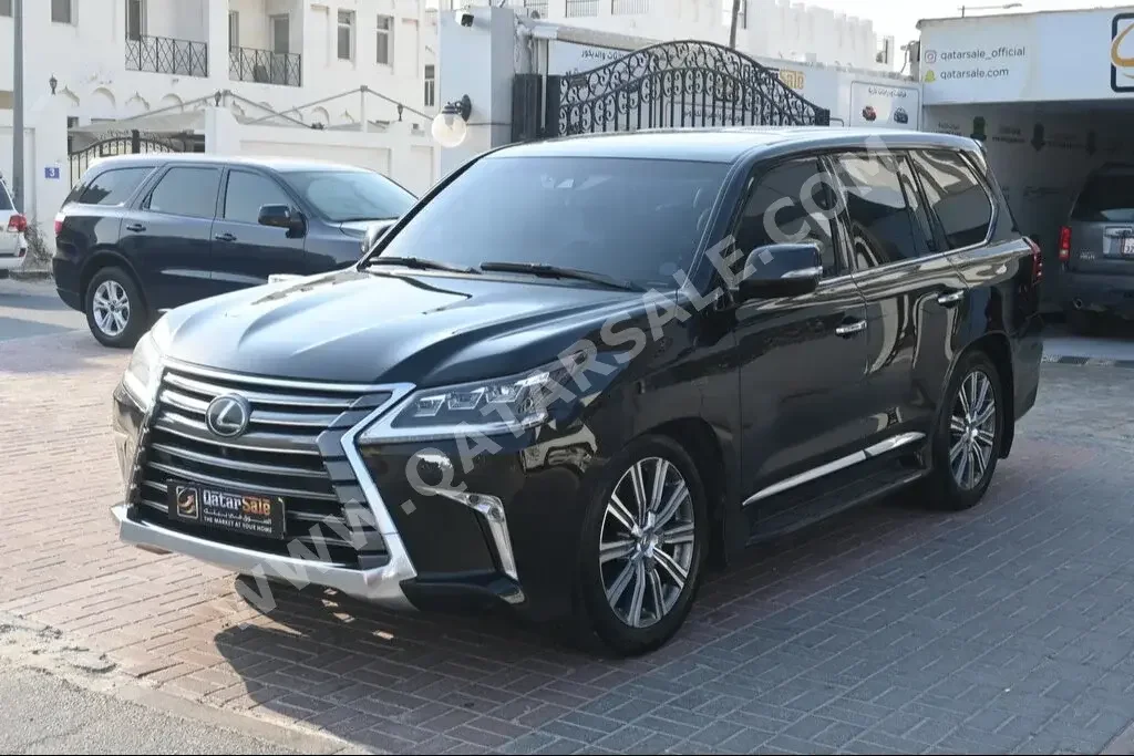 Lexus  LX  570  2016  Automatic  176,000 Km  8 Cylinder  Four Wheel Drive (4WD)  SUV  Black  With Warranty