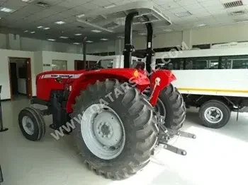 82  أحمر  2016  ماسي فيرغيسون  إم إف 440