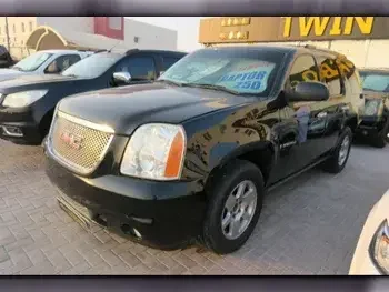 GMC  Yukon  Denali  2008  Automatic  258,000 Km  8 Cylinder  Four Wheel Drive (4WD)  SUV  Black  With Warranty