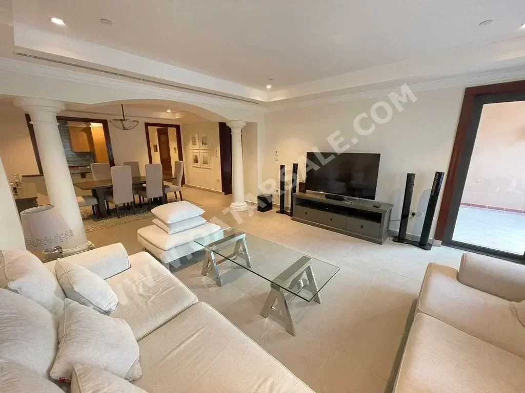 2 Bedrooms  Apartment  For Rent  in Doha -  The Pearl  Fully Furnished