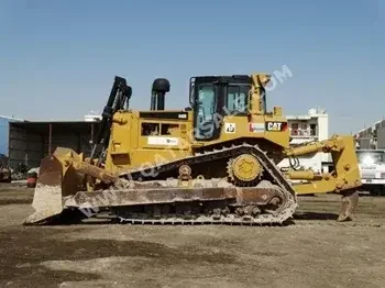 أصفر  2014  كاتربلر  دي 8 آر