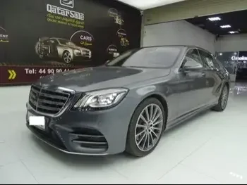 Mercedes-Benz  S-Class  560  2018  Automatic  44,000 Km  8 Cylinder  Rear Wheel Drive (RWD)  Sedan  Gray  With Warranty