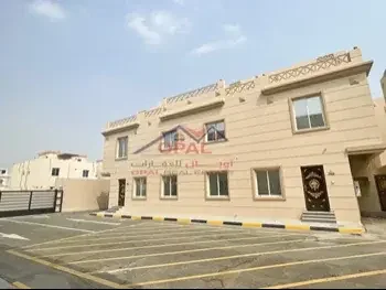 Family Residential  - Not Furnished  - Al Rayyan  - Al Aziziyah  - 6 Bedrooms