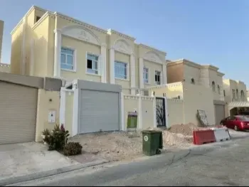 Family Residential  - Not Furnished  - Al Daayen  - Umm Qarn  - 8 Bedrooms