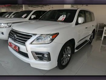 Lexus  LX  570  2015  Automatic  134,000 Km  8 Cylinder  Four Wheel Drive (4WD)  SUV  White