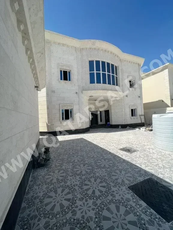 Family Residential  - Not Furnished  - Al Wakrah  - Al Wukair  - 8 Bedrooms