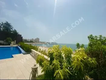 Family Residential  - Fully Furnished  - Doha  - The Pearl  - 5 Bedrooms