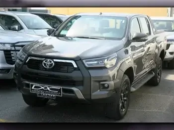 Toyota  Hilux  SR5 Adventure  2023  Automatic  0 Km  4 Cylinder  Four Wheel Drive (4WD)  Pick Up  Gray  With Warranty