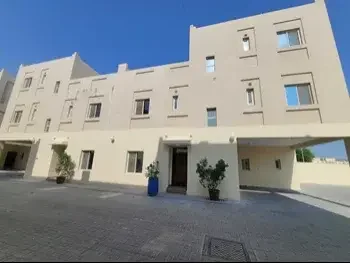 Family Residential  - Not Furnished  - Al Rayyan  - Abu Hamour  - 5 Bedrooms