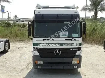 أبيض  2000  8  اتوماتيك و نص كهرباء  المانيا  مرسيدس  اكتروس