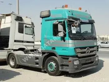 أخضر + رصاصي  2001  اتوماتيك و نص كهرباء  الماني  مرسيدس  اكتروس  1841