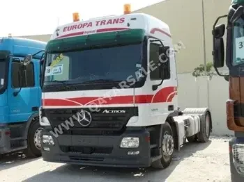 أبيض  2008  اوتوماتيك نص كهرباء  الماني  مرسيدس  اكتروس  1841