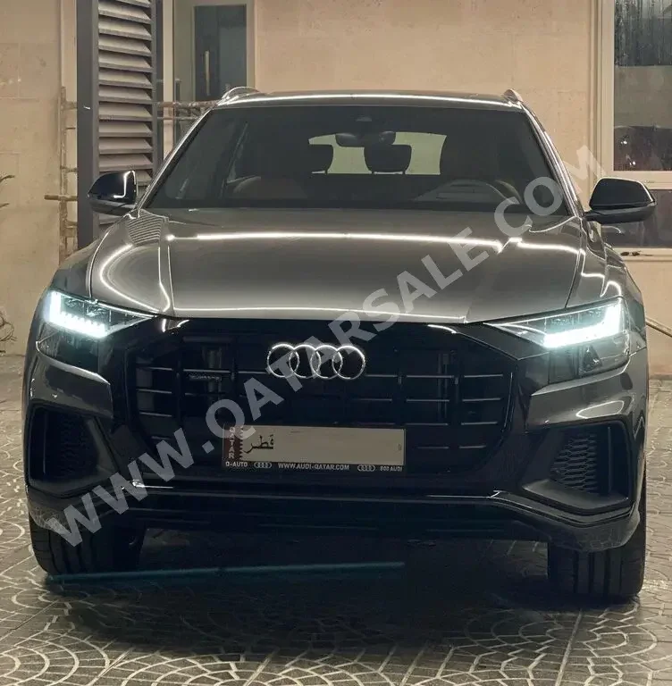 Audi  Q8  S-Line  2022  Automatic  44,000 Km  6 Cylinder  All Wheel Drive (AWD)  SUV  Gray and Black  With Warranty