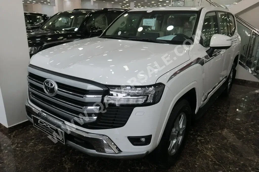 Toyota  Land Cruiser  GXR  2023  Automatic  0 Km  6 Cylinder  Four Wheel Drive (4WD)  SUV  White  With Warranty