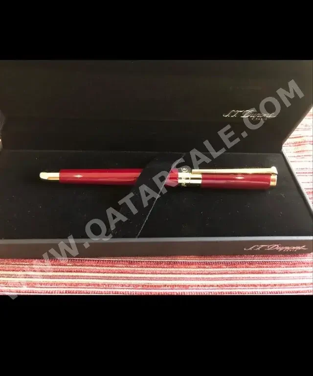 St Dupont  Red -  2023