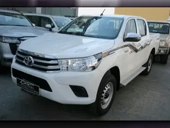 Toyota  Hilux  2024  Automatic  0 Km  4 Cylinder  Four Wheel Drive (4WD)  Pick Up  White  With Warranty