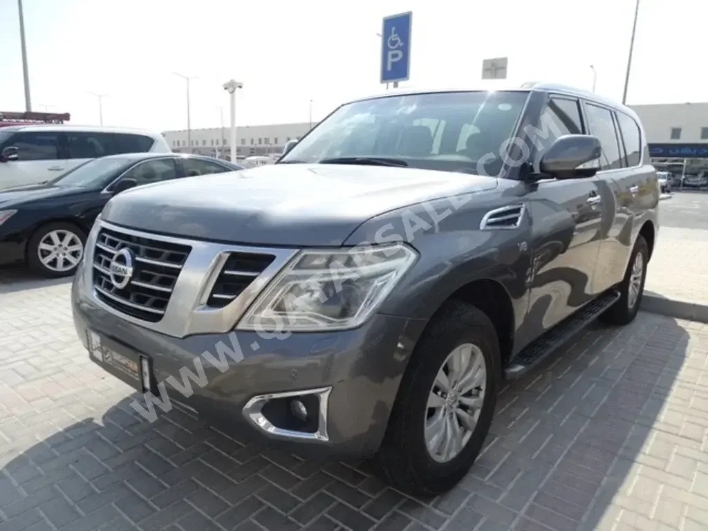 Nissan  Patrol  SE  2016  Automatic  259,000 Km  8 Cylinder  Four Wheel Drive (4WD)  SUV  Gray