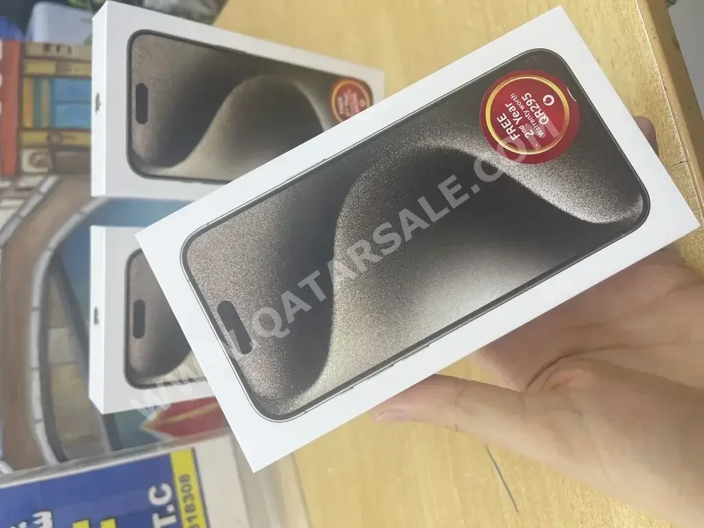 ابل - ايفون 15 - برو ماكس - تيتانيوم طبيعي - 256 جيجابايت - تحت الضمان