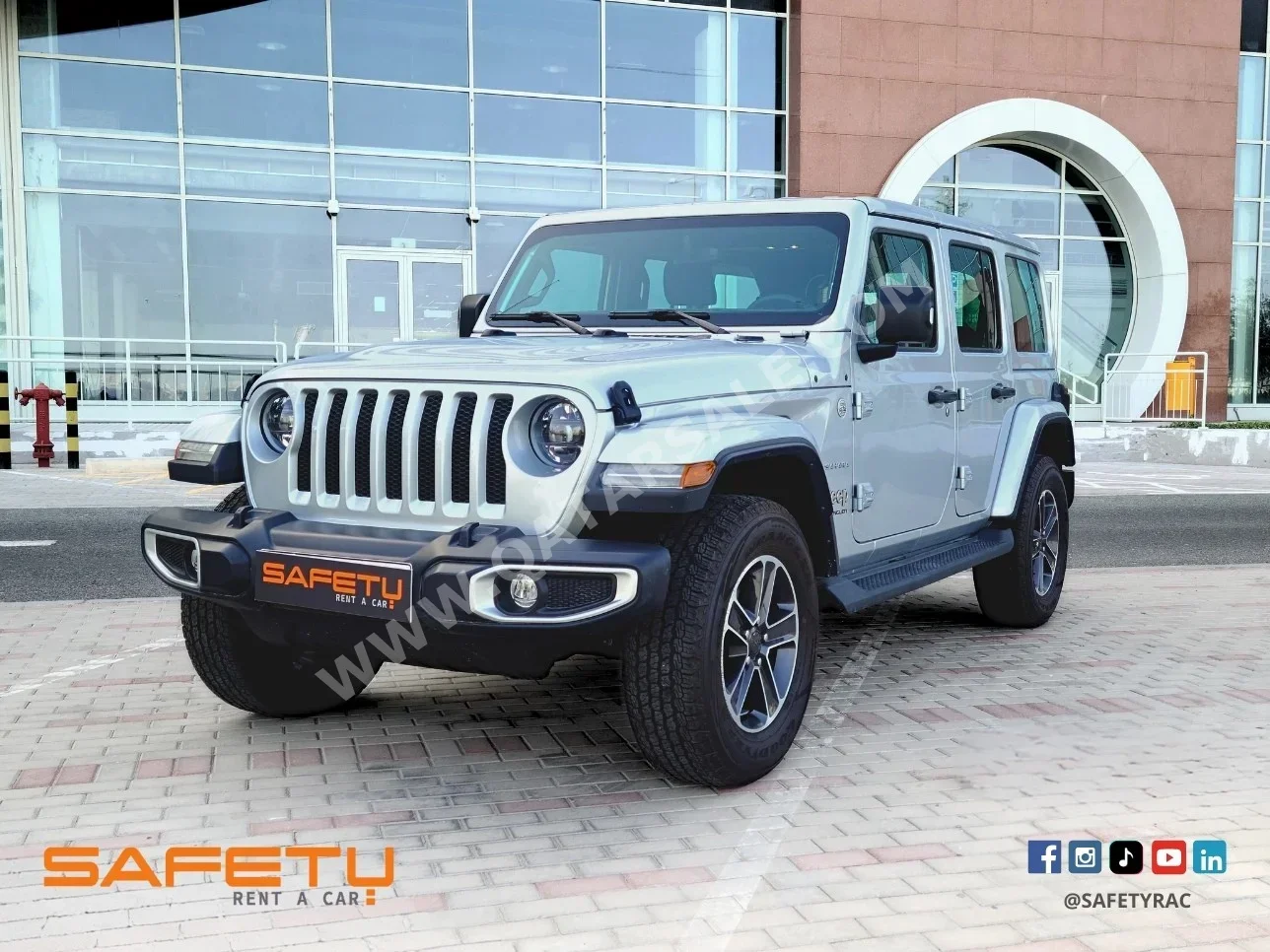 Jeep  Wrangler  6 Cylinder  SUV 4x4  Grey  2023