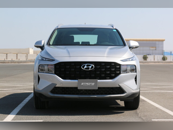 Hyundai  Santa Fe  4 Cylinder  SUV 2x4  Silver  2023