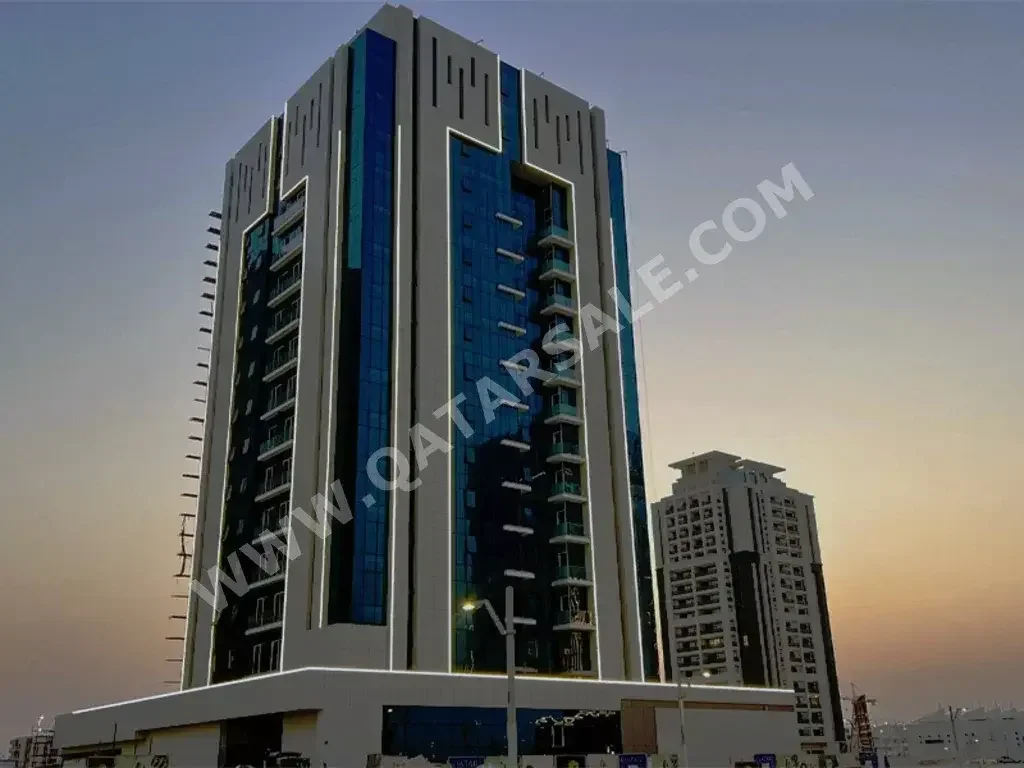 Labour Camp 2 Bedrooms  Apartment  For Sale  in Lusail -  Waterfront Residential  Semi Furnished