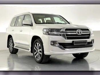 Toyota  Land Cruiser GXR  6 Cylinder  SUV 4x4  White  2022