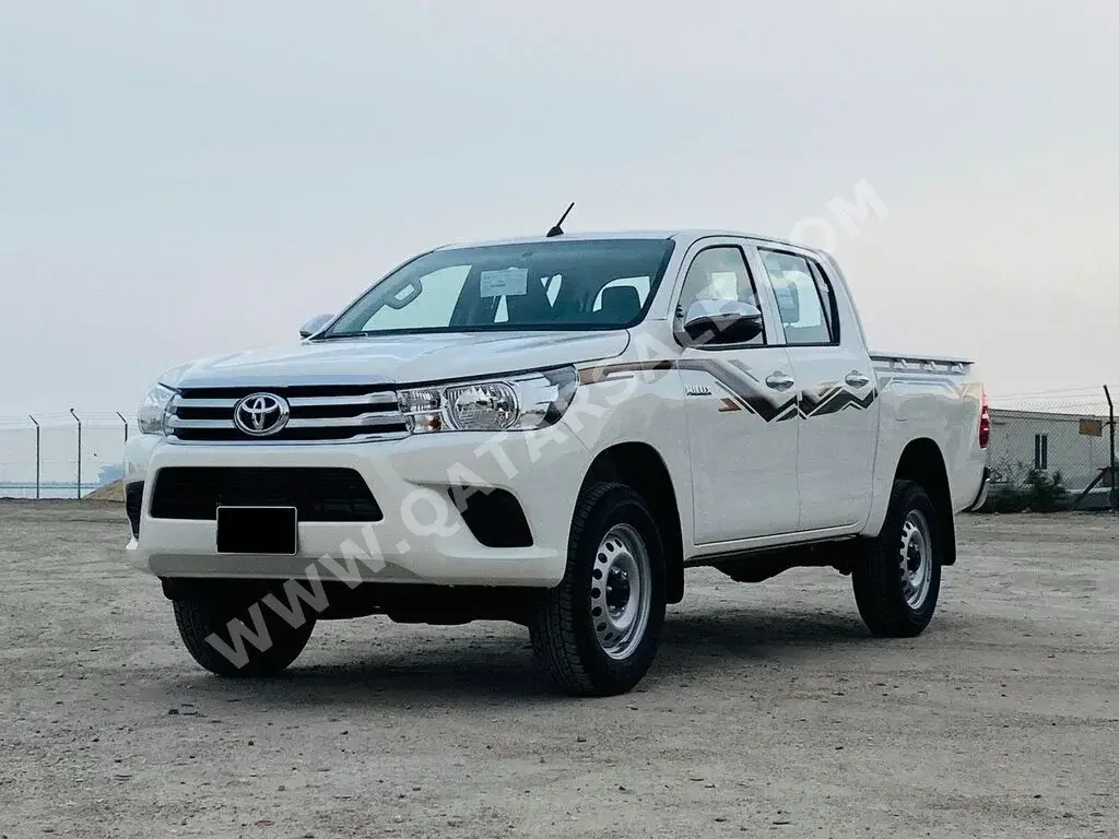 Toyota  Hilux  2024  Manual  0 Km  4 Cylinder  Four Wheel Drive (4WD)  Pick Up  White  With Warranty