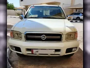 نيسان  باثفايندر  إس إي  2005  اوتوماتيك  255,000 كم  6 سلندر  دفع رباعي  اس يو في  أبيض