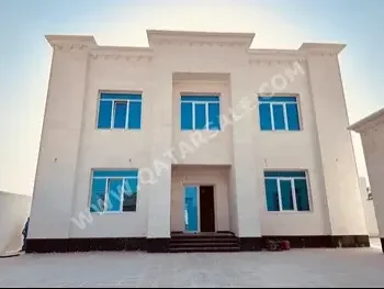 Service  - Not Furnished  - Umm Salal  - Umm Salal Ali  - 8 Bedrooms