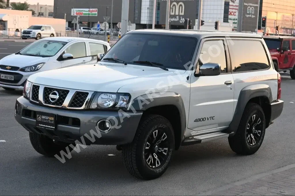 Nissan  Patrol  Super Safari  2023  Manual  3,800 Km  6 Cylinder  Four Wheel Drive (4WD)  SUV  White  With Warranty