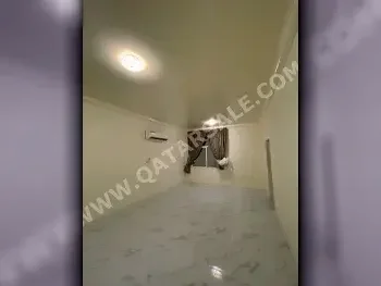 Family Residential  - Not Furnished  - Al Rayyan  - Izghawa  - 7 Bedrooms