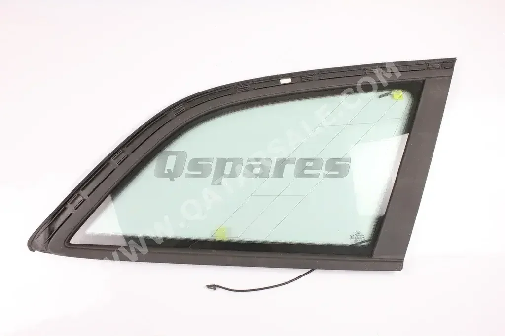 Car Parts - Audi  Q7  - Body Parts & Mirrors  -Part Number: 4L0845300D