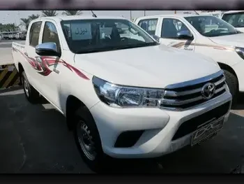 Toyota  Hilux  2023  Manual  0 Km  4 Cylinder  Four Wheel Drive (4WD)  Pick Up  White  With Warranty