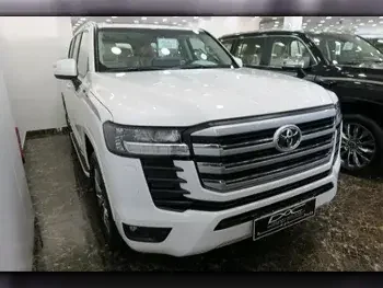 Toyota  Land Cruiser  GXR Twin Turbo  2023  Automatic  0 Km  6 Cylinder  Four Wheel Drive (4WD)  SUV  White  With Warranty