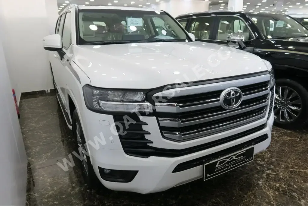 Toyota  Land Cruiser  GXR Twin Turbo  2023  Automatic  0 Km  6 Cylinder  Four Wheel Drive (4WD)  SUV  White  With Warranty