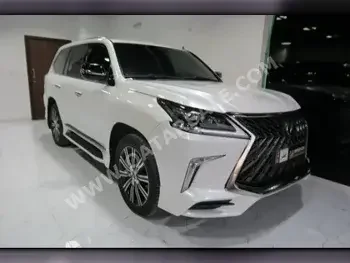 Lexus  LX  570  2018  Automatic  144,000 Km  8 Cylinder  Four Wheel Drive (4WD)  SUV  White