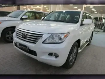 Lexus  LX  570  2009  Automatic  304,000 Km  8 Cylinder  Four Wheel Drive (4WD)  SUV  White