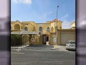 Family Residential  - Not Furnished  - Al Rayyan  - Izghawa  - 6 Bedrooms