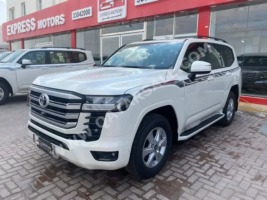 Toyota  Land Cruiser  GXR Twin Turbo  2023  Automatic  0 Km  6 Cylinder  Four Wheel Drive (4WD)  SUV  White  With Warranty