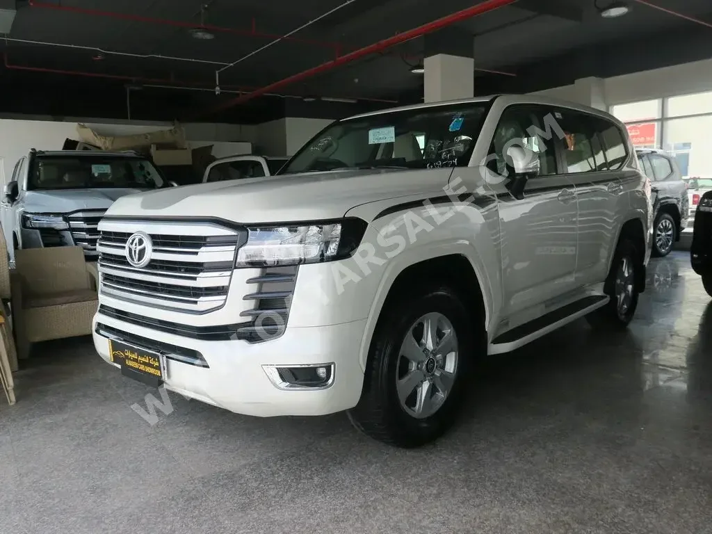 Toyota  Land Cruiser  GXR Twin Turbo  2023  Automatic  0 Km  6 Cylinder  Four Wheel Drive (4WD)  SUV  White  With Warranty