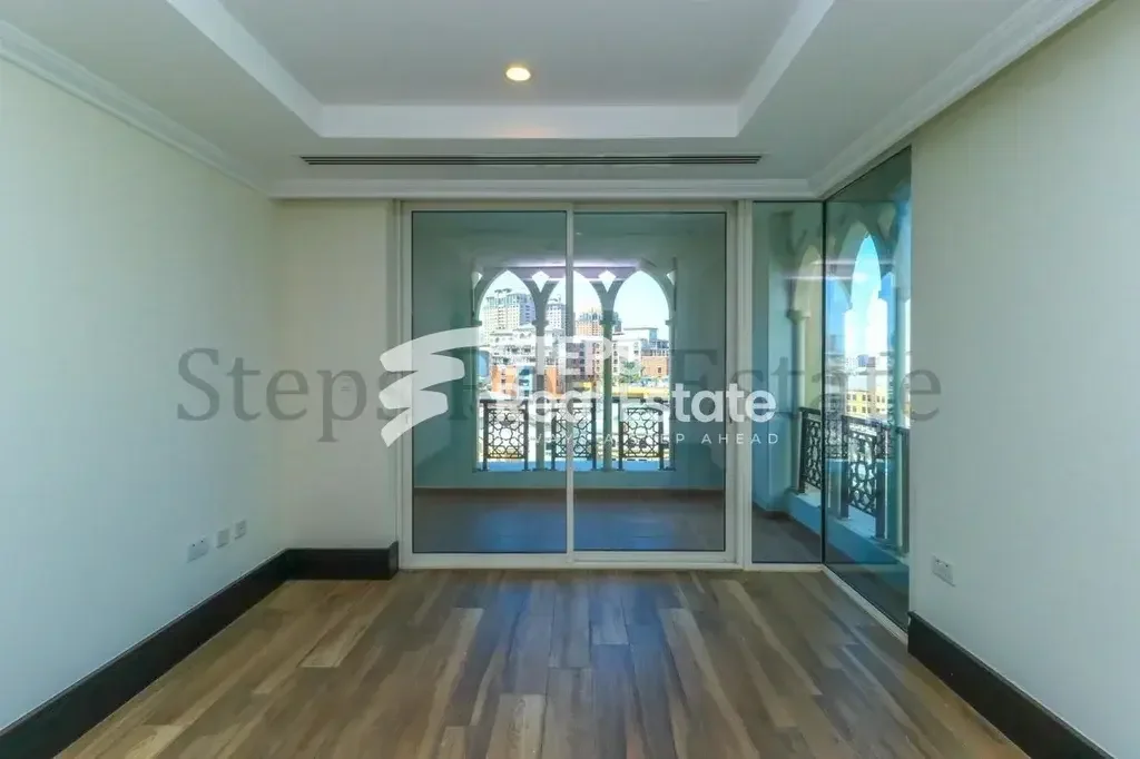 1 Bedrooms  Apartment  in Doha -  The Pearl  Semi Furnished