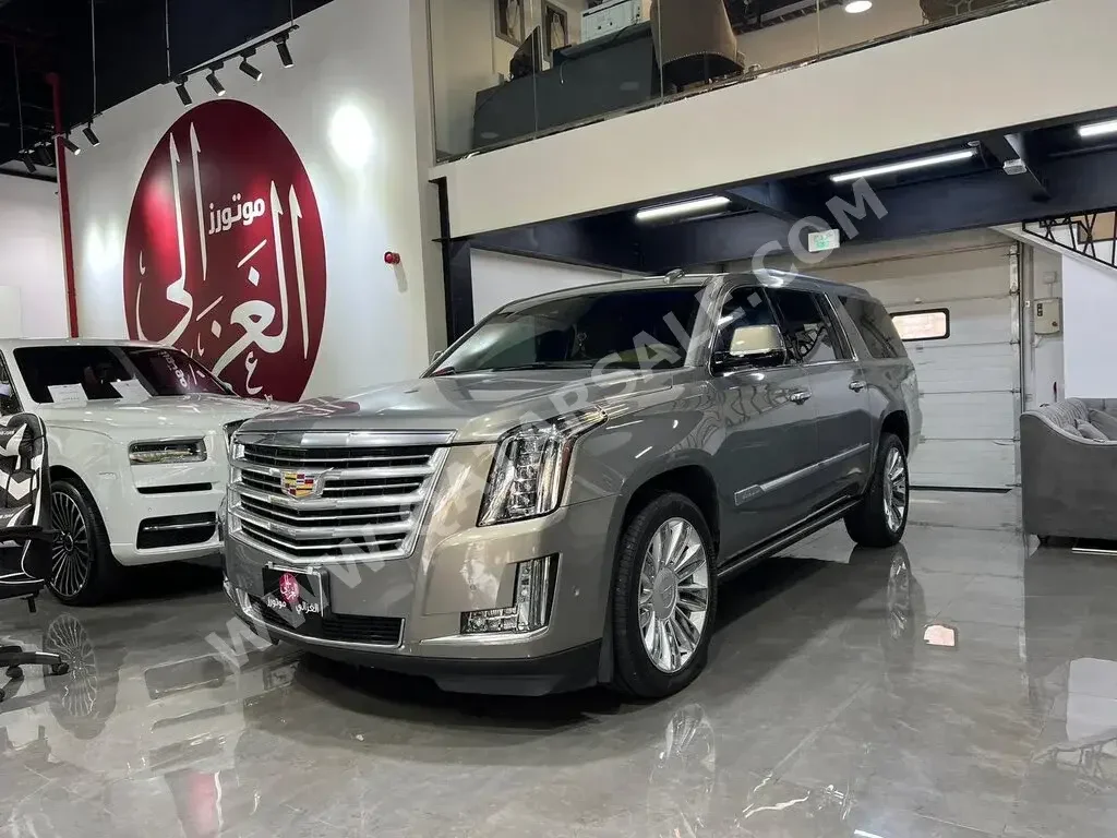 Cadillac  Escalade  Platinum  2018  Automatic  146,000 Km  8 Cylinder  Four Wheel Drive (4WD)  SUV  Brown