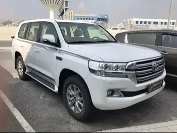 Toyota  Land Cruiser  GXR  2021  Automatic  13,000 Km  6 Cylinder  Four Wheel Drive (4WD)  SUV  White  With Warranty