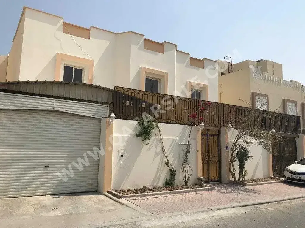 Family Residential  - Not Furnished  - Doha  - Madinat Khalifa South  - 7 Bedrooms