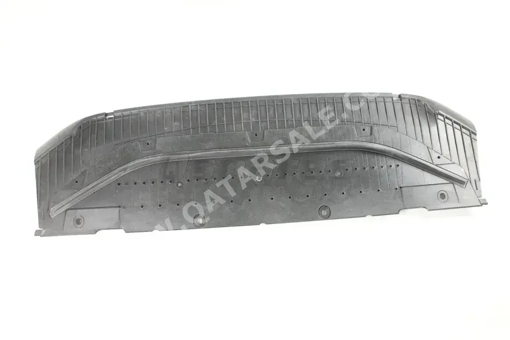 Car Parts - Audi  A6  - Body Parts & Mirrors  -Part Number: 4G0807611