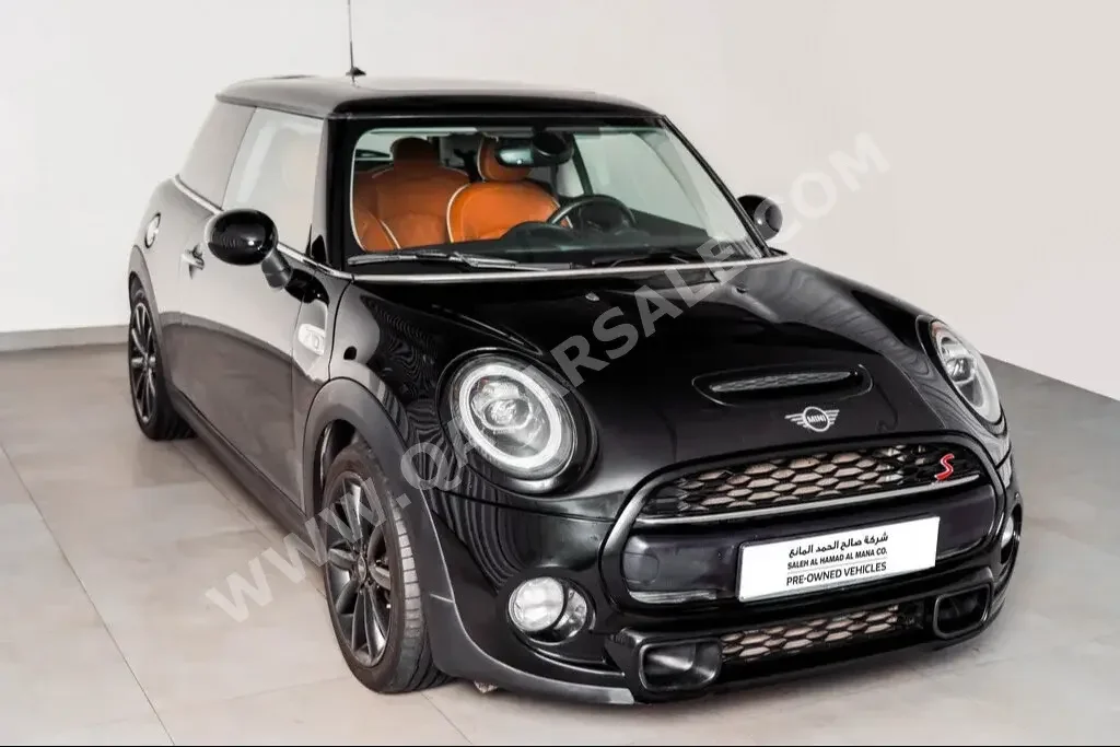 Mini  Cooper  S  2019  Automatic  92,350 Km  4 Cylinder  Front Wheel Drive (FWD)  Hatchback  Black