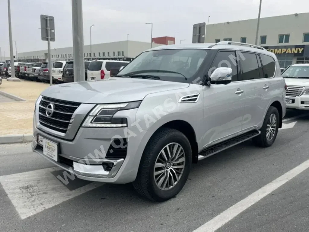 Nissan  Patrol  Platinum  2020  Automatic  7٬000 Km  6 Cylinder  Four Wheel Drive (4WD)  SUV  Silver  With Warranty